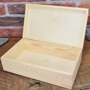 Schachtel aus Holz